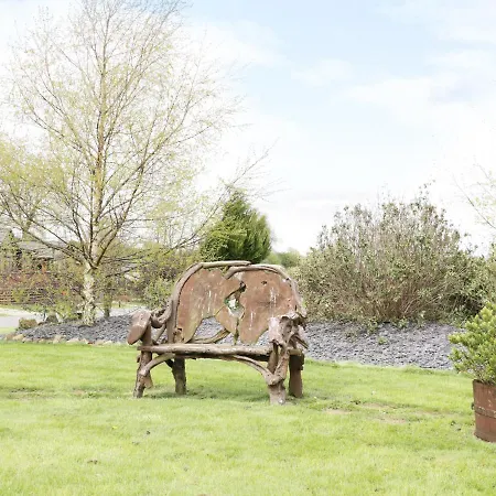 16 Badgers Retreat *