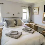 16 Badgers Retreat